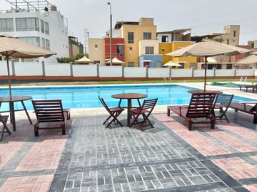 VENDO CASA  EN VILLA CLUB-CARABAYLLO