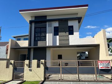 Brand New House and Lot For Sale -  3 Bedrooms 3 Toilet and Bath in Parkplace Village Imus