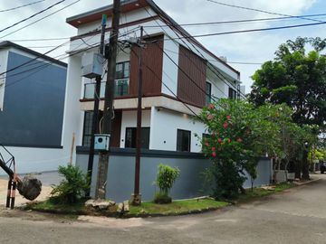 Rumah Bagus Jl. Kiwi Graha Raya Strategis Siaphuni