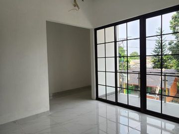 Rumah Bagus Jl. Kiwi Graha Raya Strategis Siaphuni