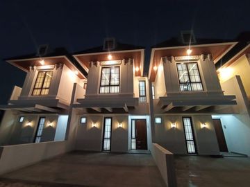 Rumah Mgn KODAU, SIAP HUNI 2 LANTAI Murah Mewah Townhouse Jatimekar Jatiasih Kota Bekasi Jual Dijual