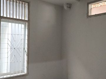 DIJUAL/DISEWAKAN RUMAH KANTOR LOKASI STRATEGIS DI LODAYA BANDUNG