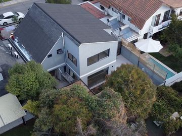 Casa En Venta En Vitacura. 5 Dormitorios, 5 baños