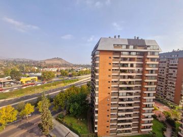 Hermoso Luminoso Departamento Av. Kennedy 10210 Vitacura