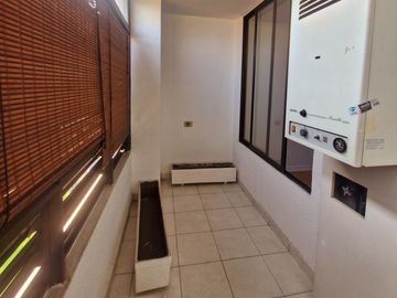 Hermoso Luminoso Departamento Av. Kennedy 10210 Vitacura