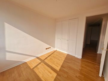 Hermoso Luminoso Departamento Av. Kennedy 10210 Vitacura
