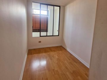 Hermoso Luminoso Departamento Av. Kennedy 10210 Vitacura