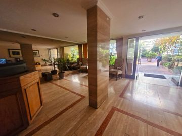 Hermoso Luminoso Departamento Av. Kennedy 10210 Vitacura