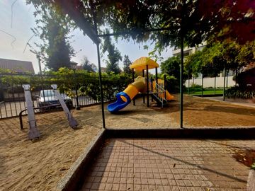Hermoso Luminoso Departamento Av. Kennedy 10210 Vitacura