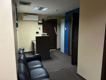 OPORTUNIDAD VENDO OFICINA FRENTE A FISCALIA