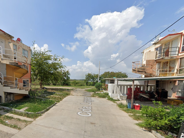 CASA DE RECUPERACIÓN BANCARIA EN LAGUNA BUSTILLOS, COL. LAGUNA FLORIDA, ALTAMIRA, TAMAULIPAS. ¡NO SE ACEPTAN CRÉDITOS!