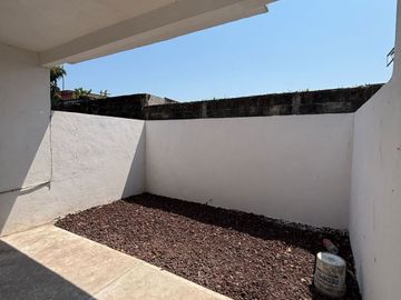 CASA EN VENTA EN CARRANZA BOCA DEL RIO A UNOS MINUTOS DE PLAZAS COMERCIALES
