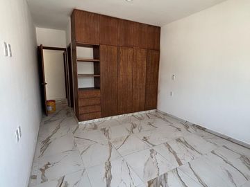 CASA EN VENTA EN CARRANZA BOCA DEL RIO A UNOS MINUTOS DE PLAZAS COMERCIALES