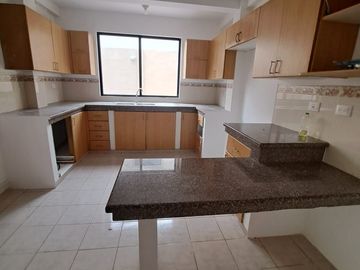 Venta Casa en Ciudad Celeste 4 dormitorios - Samborondón - C317