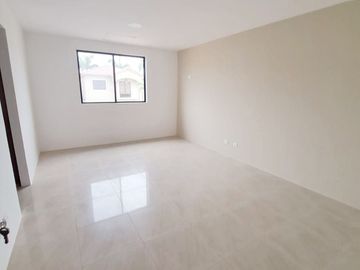 Venta Casa en Ciudad Celeste 4 dormitorios - Samborondón - C317