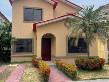 Venta Casa en Ciudad Celeste 4 dormitorios - Samborondón - C317