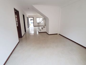 Venta Casa en Ciudad Celeste 4 dormitorios - Samborondón - C317