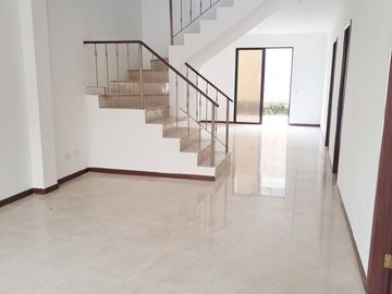 Venta Casa en Ciudad Celeste 4 dormitorios - Samborondón - C317