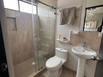 Casas en venta en Cluster con Alberca en Zona Industrial del Puerto de Veracruz