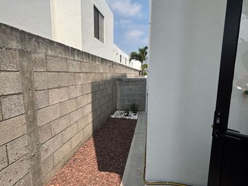 Casas en venta en Cluster con Alberca en Zona Industrial del Puerto de Veracruz