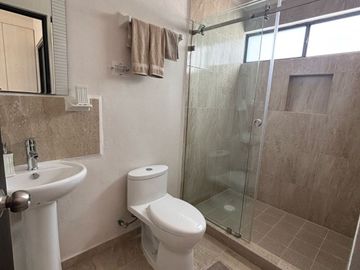 Casas en venta en Cluster con Alberca en Zona Industrial del Puerto de Veracruz