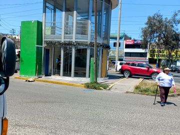 VENDO CASA LOS OLIVOS AV UNIVERSITARIA Y TOMAS VALLE ESPALDA DE PLAZA VEA