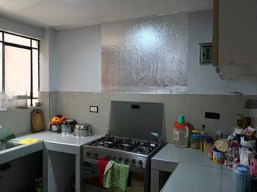 VENDO CASA LOS OLIVOS AV UNIVERSITARIA Y TOMAS VALLE ESPALDA DE PLAZA VEA