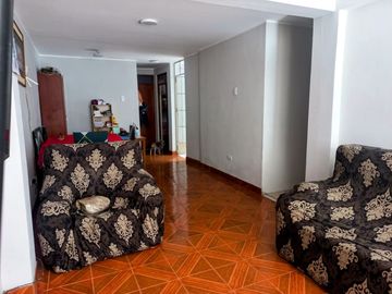 VENDO CASA LOS OLIVOS AV UNIVERSITARIA Y TOMAS VALLE ESPALDA DE PLAZA VEA