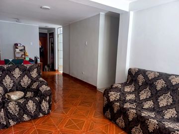 VENDO CASA LOS OLIVOS AV UNIVERSITARIA Y TOMAS VALLE ESPALDA DE PLAZA VEA