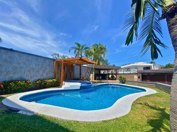Casa en venta en Costa de Oro, Boca del Río, Ver. Calle Huachinango