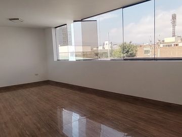 Vendo Dpto 3Erpiso 85M2 O2Dorm C/Cochera A Unos Pasos De Estacion Ayacucho