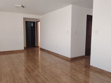 Vendo Dpto 3Erpiso 85M2 O2Dorm C/Cochera A Unos Pasos De Estacion Ayacucho