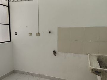 Vendo Dpto 3Erpiso 85M2 O2Dorm C/Cochera A Unos Pasos De Estacion Ayacucho