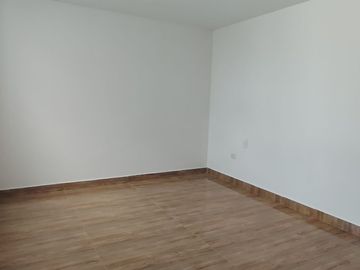 Vendo Dpto 3Erpiso 85M2 O2Dorm C/Cochera A Unos Pasos De Estacion Ayacucho