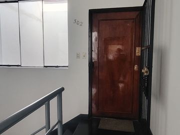Vendo Dpto 3Erpiso 85M2 O2Dorm C/Cochera A Unos Pasos De Estacion Ayacucho