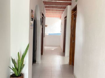 CA132 VENDEMOS HERMOSA Y AMPLIA VIVIENDA BIFAMILIAR EN AGUA CLARA TULUÁ