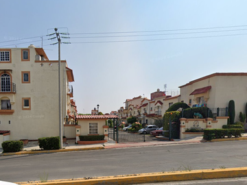 CASA DE RECUPERACIÓN BANCARIA EN PRIV. HANNOVER, FRACC. VILLA DEL REAL, TECAMAC, EDO MEX. ¡NO SE ACEPTAN CREDITOS!
