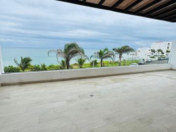 Departamento dúplex de 2 habitaciones frente al mar para estrenar