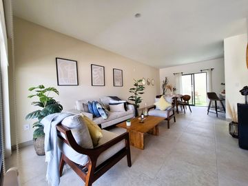 CASA EN VENTA MISION SCHOENSTATT CORREGIDORA