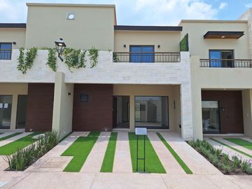 CASA EN VENTA MISION SCHOENSTATT CORREGIDORA
