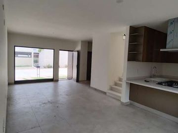 CASA EN VENTA MISION SCHOENSTATT CORREGIDORA