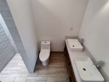 CASA EN VENTA MISION SCHOENSTATT CORREGIDORA