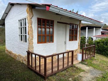 CA115 SE VENDE CASA CAMPESTRE PARCELACIÓN ALTOS DEL CARMEN KILOMETRO 30