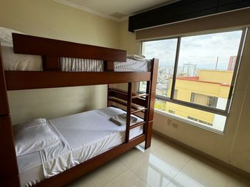 Apartamento Frente Al Mar de Oportunidad!