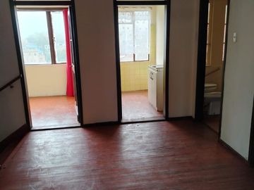 $ 230.000.000 VENTA CASA ANTIGUA DE 2 PISOS CON VISTA AL MAR VALPARAISO, CERCANO AL CENTRO DE LA CIUDAD
