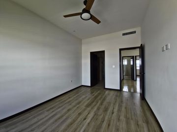 CASA EN VENTA CERCANA A PERIFERICO DE TORREON EN CIRCUITO PRIVADO