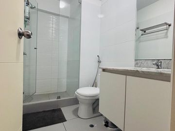 DEPARTAMENTO EN VENTA EN SURQUILLO. LIMITE MIRAFLORES. LA AURORA