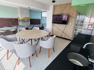 DEPARTAMENTO EN VENTA EN SURQUILLO. LIMITE MIRAFLORES. LA AURORA