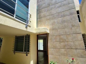 BONITA CASA EN VENTA GRANJAS DEL SUR!!