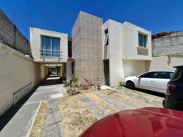 BONITA CASA EN VENTA GRANJAS DEL SUR!!